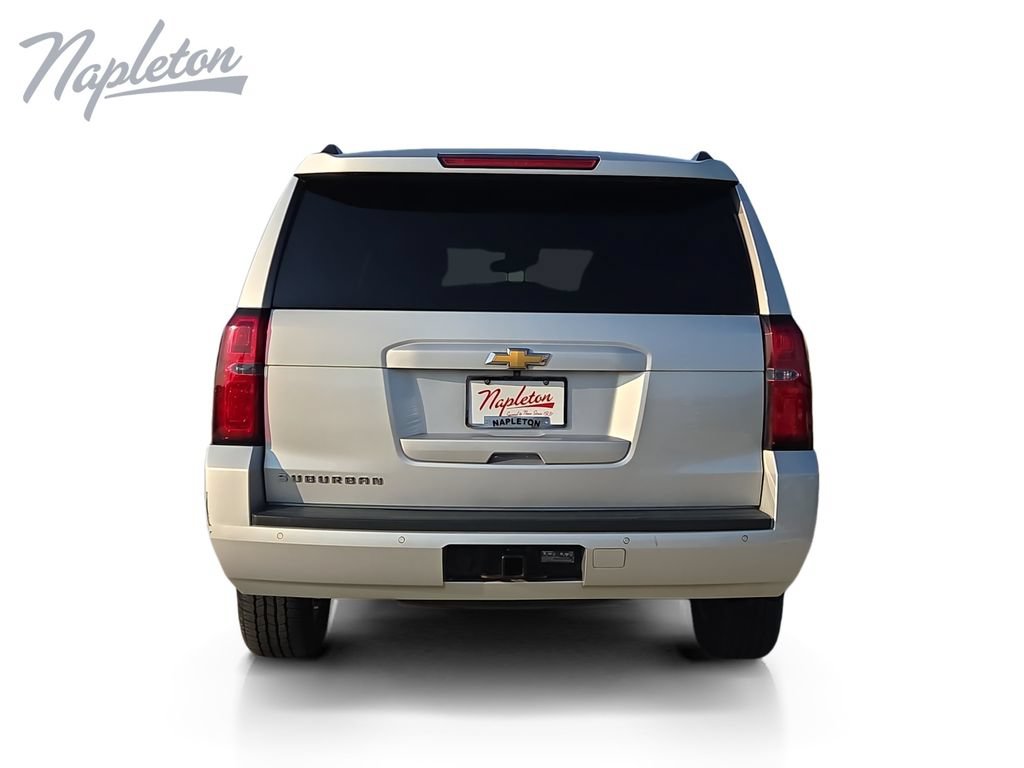 Used 2015 Chevrolet Suburban LT AWD/4WD image 4