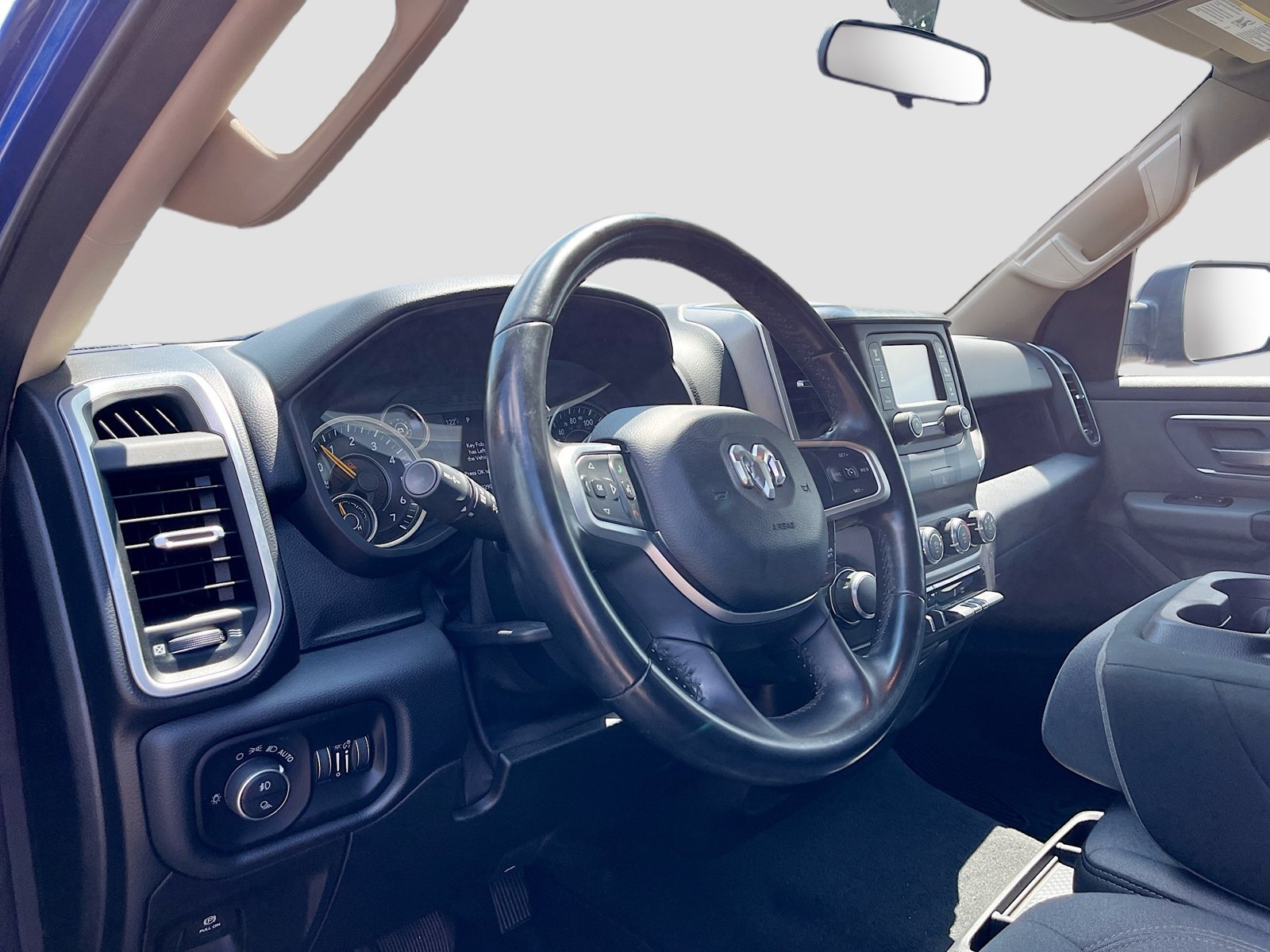 Used 2019 RAM 1500 Big Horn AWD/4WD image 9