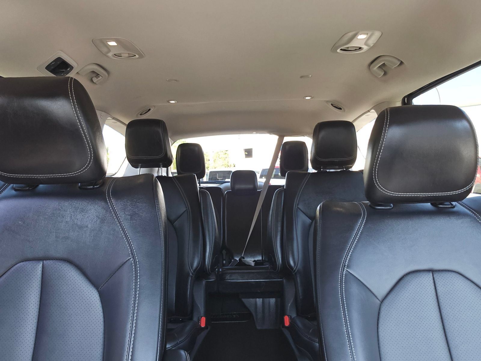 Used 2024 Chrysler Pacifica Limited FWD image 30