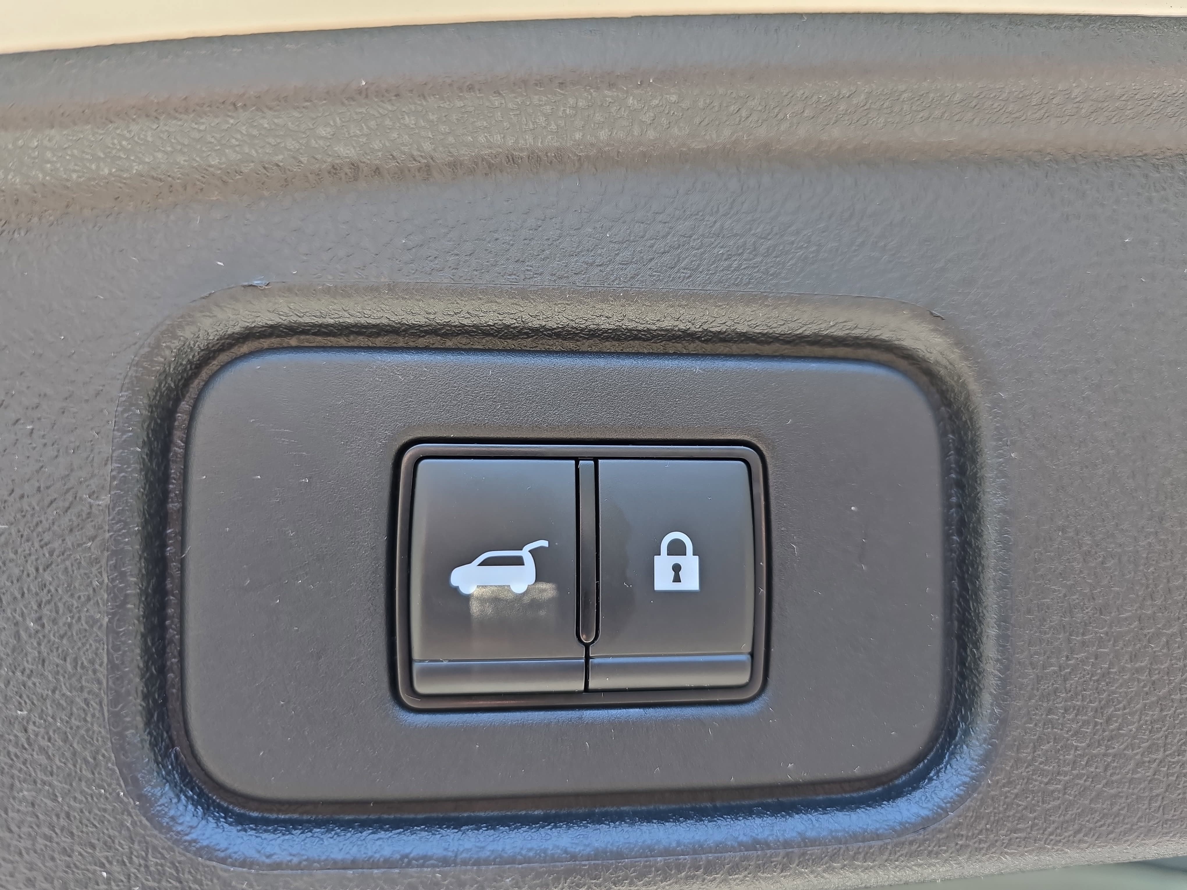 Certified 2023 Nissan Pathfinder SL w/ SL Premium Package FWD image 13