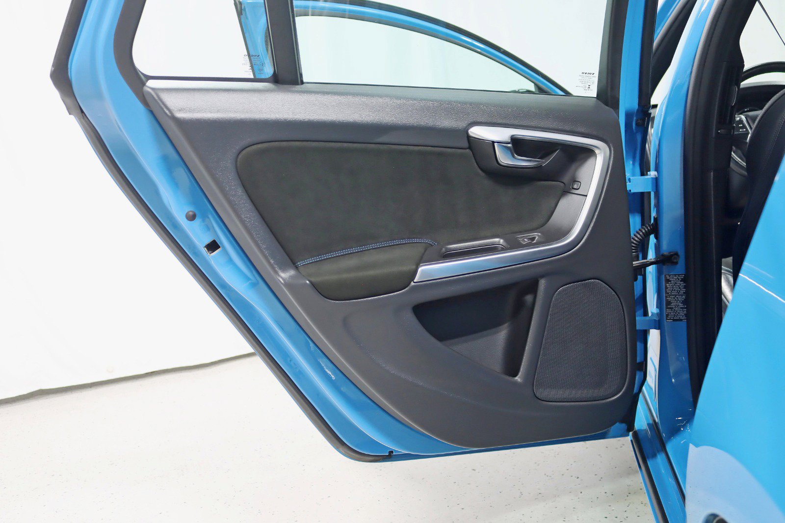 Used 2017 Volvo V60 T6 Polestar image 37