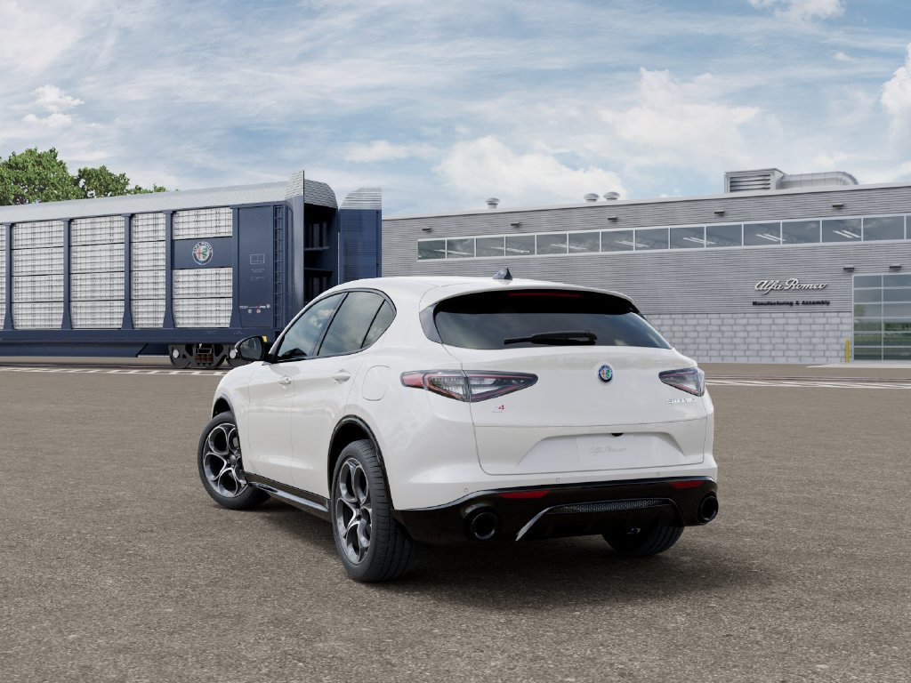 New 2026 Alfa Romeo Stelvio Sprint AWD/4WD image 3