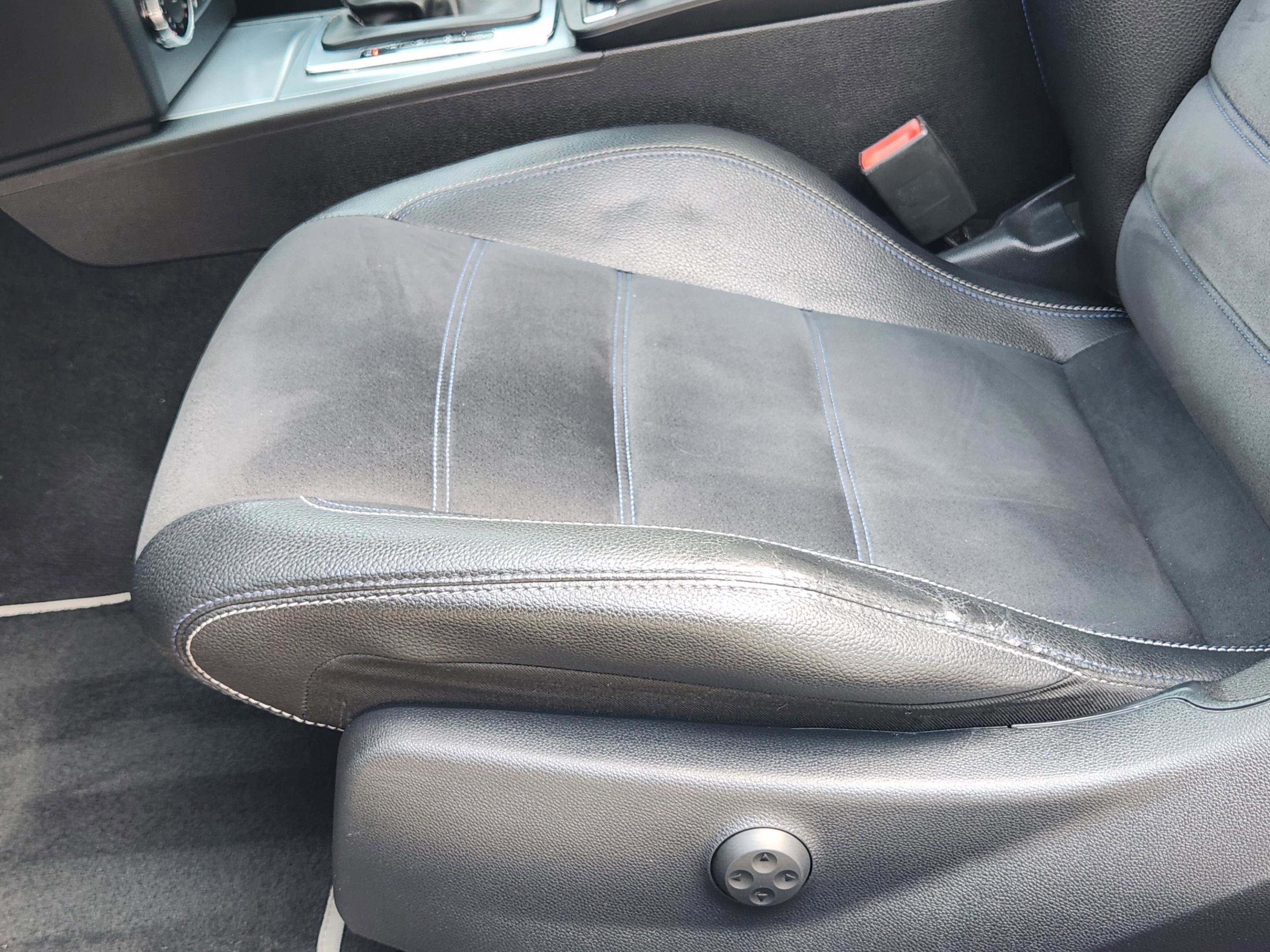 Used 2015 Mercedes-Benz C 250 Coupe image 17