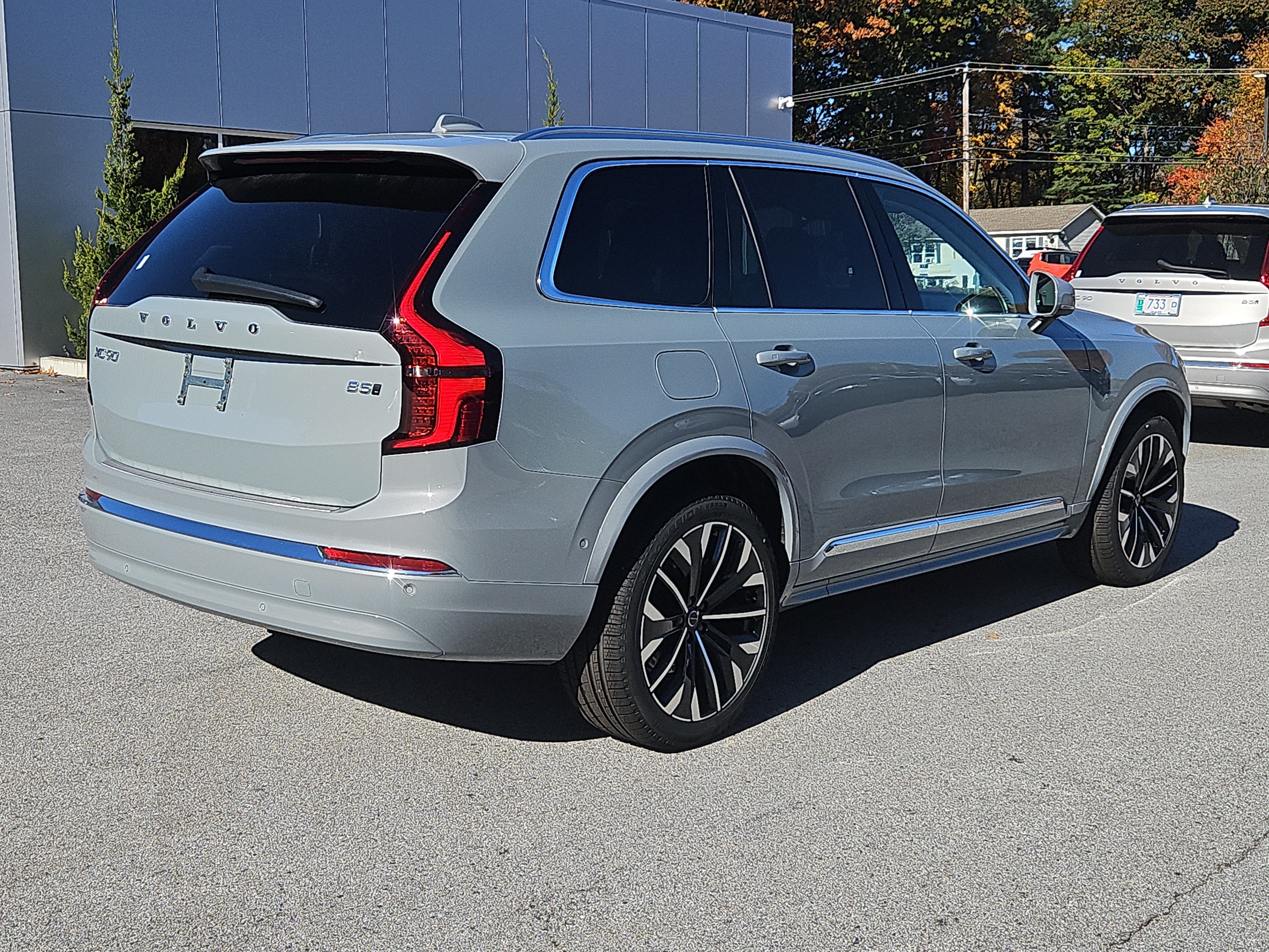 New 2027 Volvo XC90 B5 Plus AWD/4WD image 2