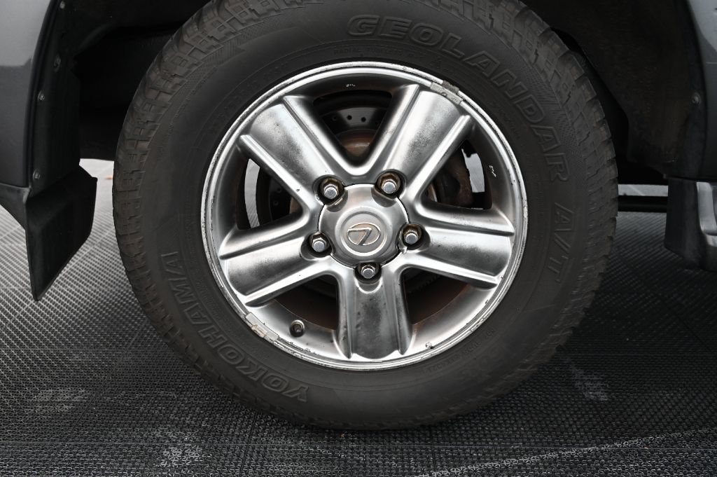 Used 2006 Lexus LX 470 4WD image 54