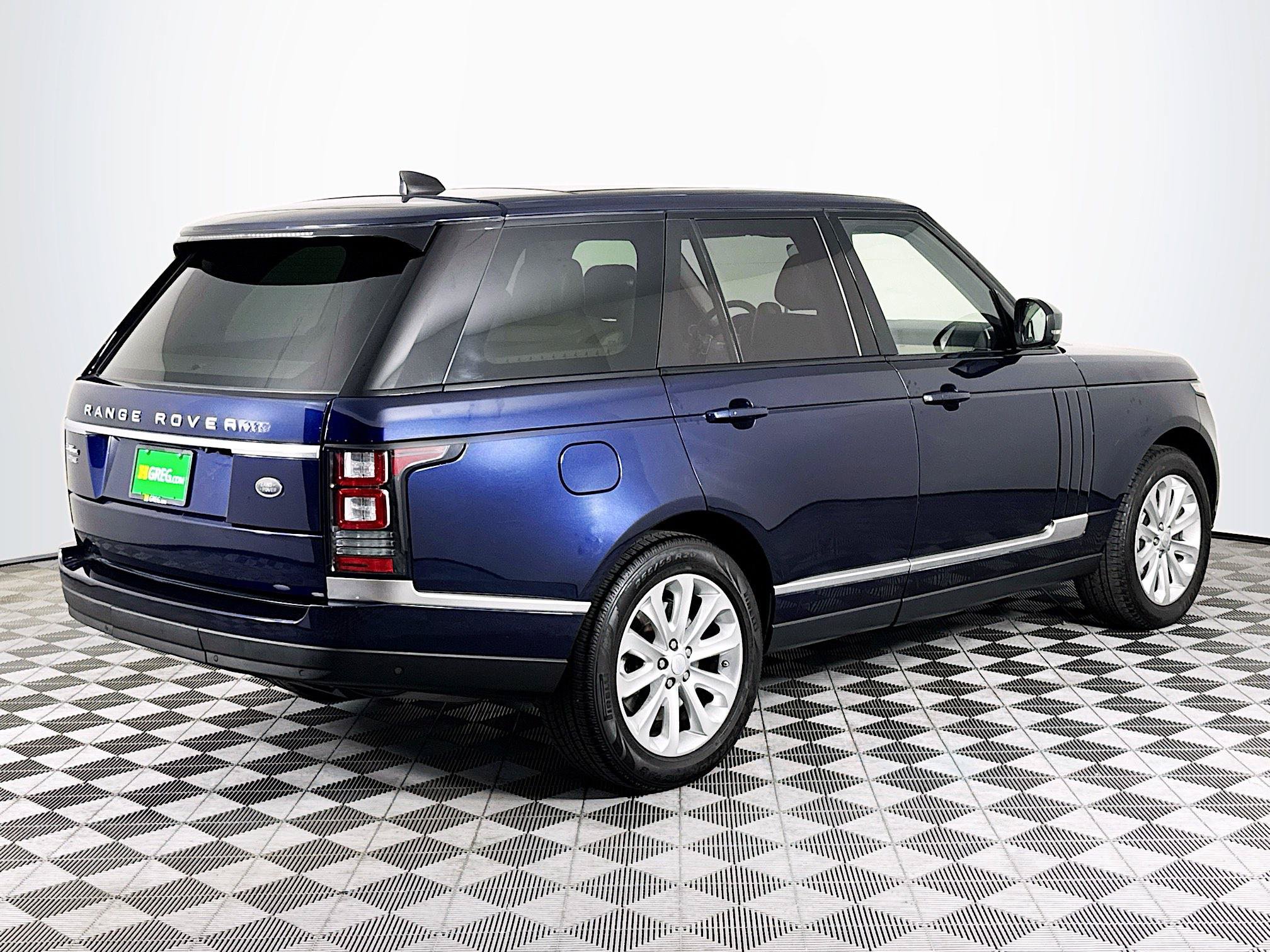 Used 2017 Land Rover Range Rover HSE AWD/4WD image 10