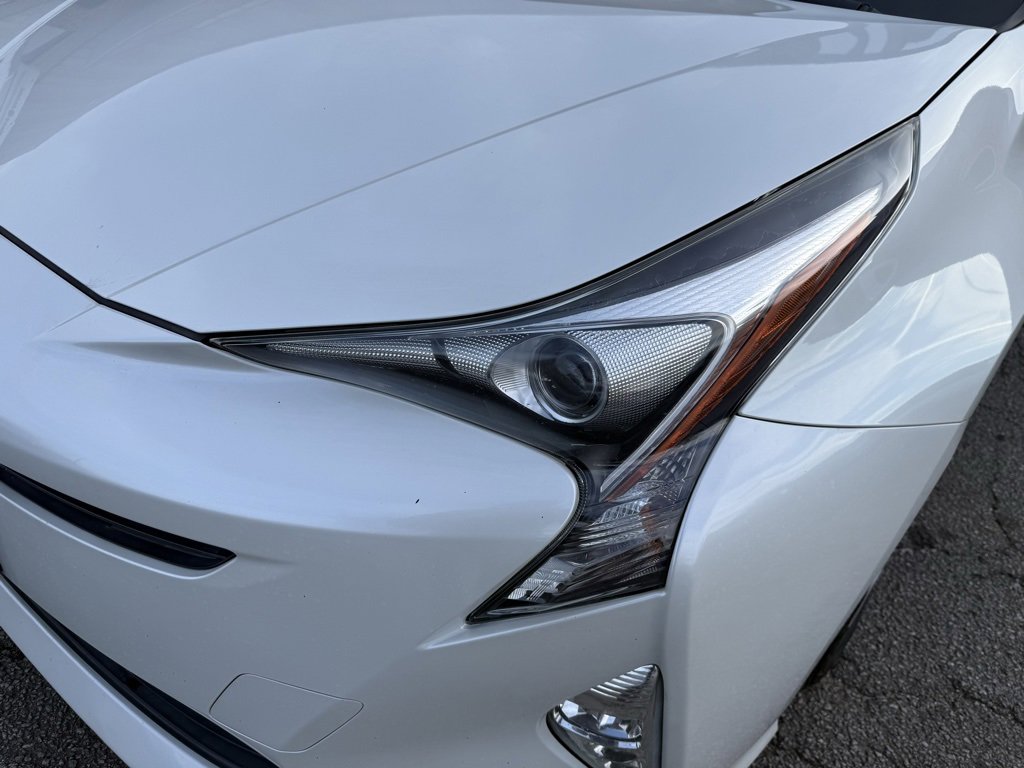 Used 2017 Toyota Prius Four image 8