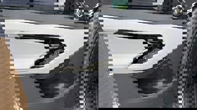 Used 2024 Land Rover Range Rover Evoque S image 23