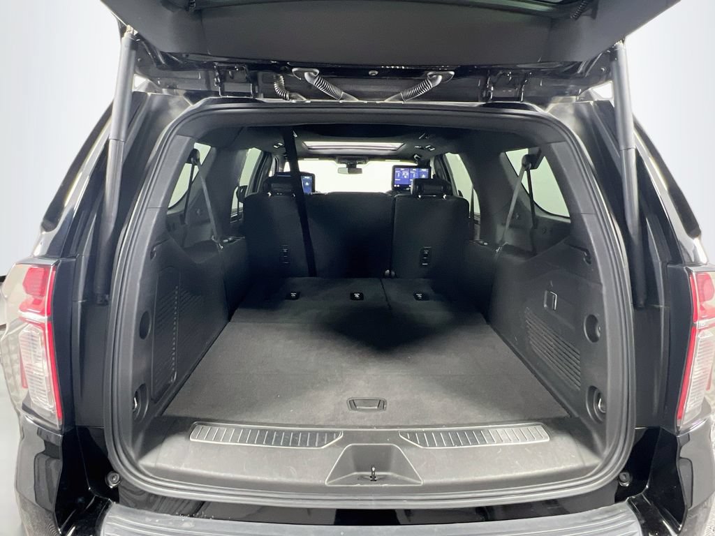 Certified 2021 Chevrolet Suburban RST w/ Rear Media and Nav Package AWD/4WD image 29