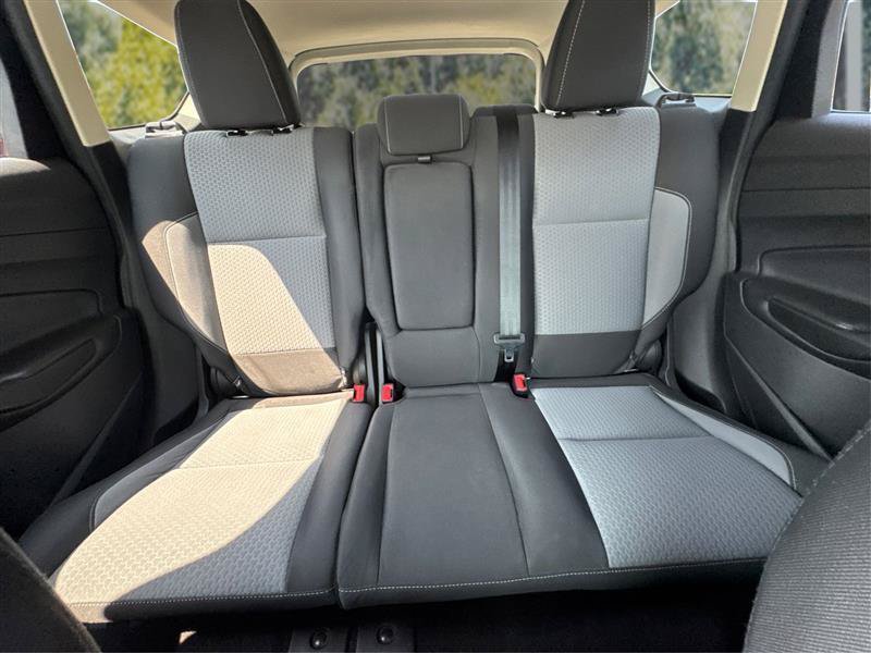 Used 2017 Ford Escape SE w/ Equipment Group 201A AWD/4WD image 15