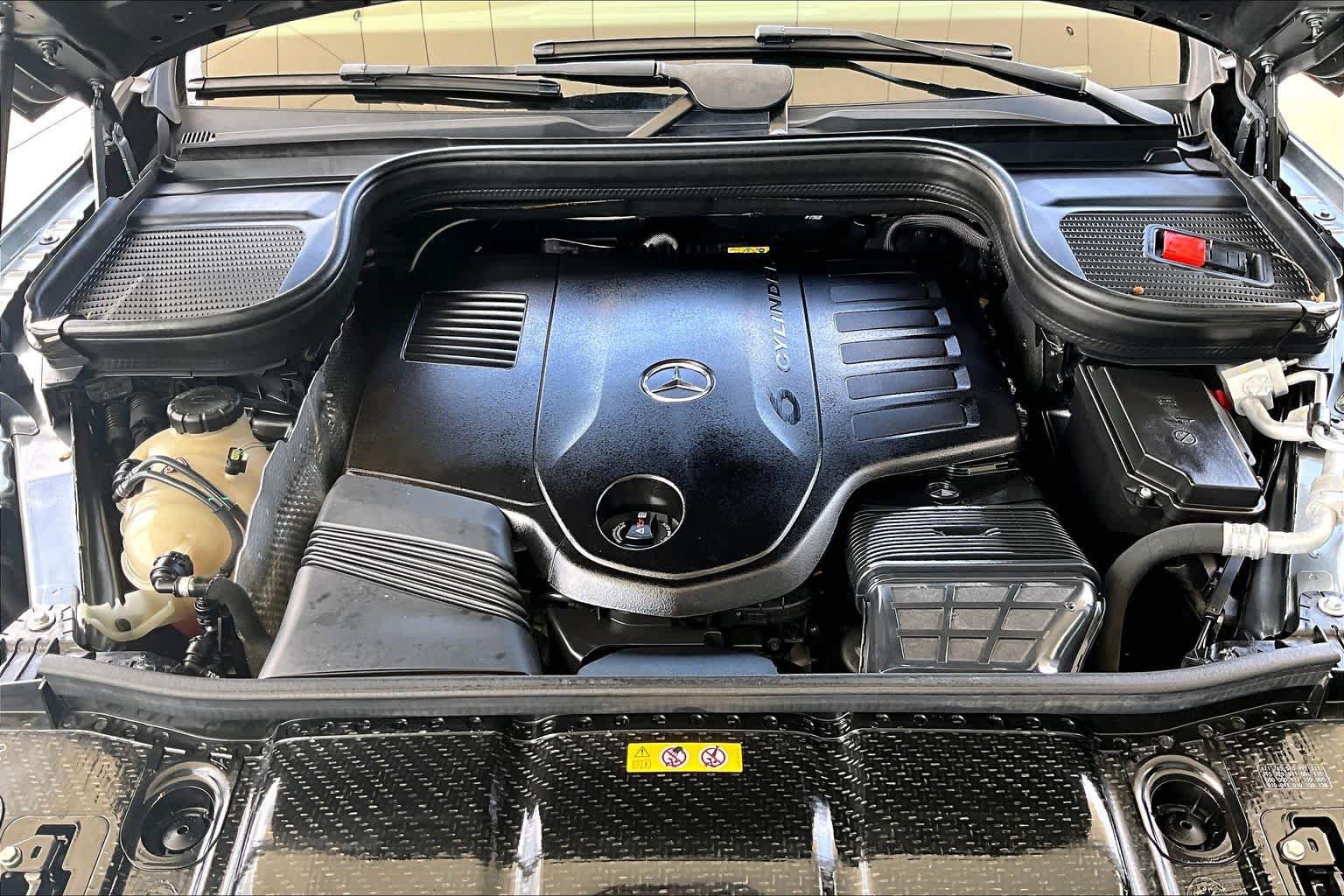 Used 2024 Mercedes-Benz GLS 450 4MATIC image 27