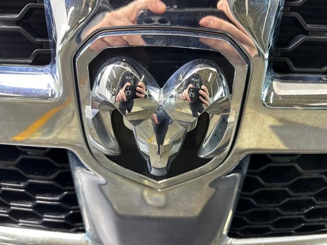 Used 2017 RAM 1500 Classic SLT image 9