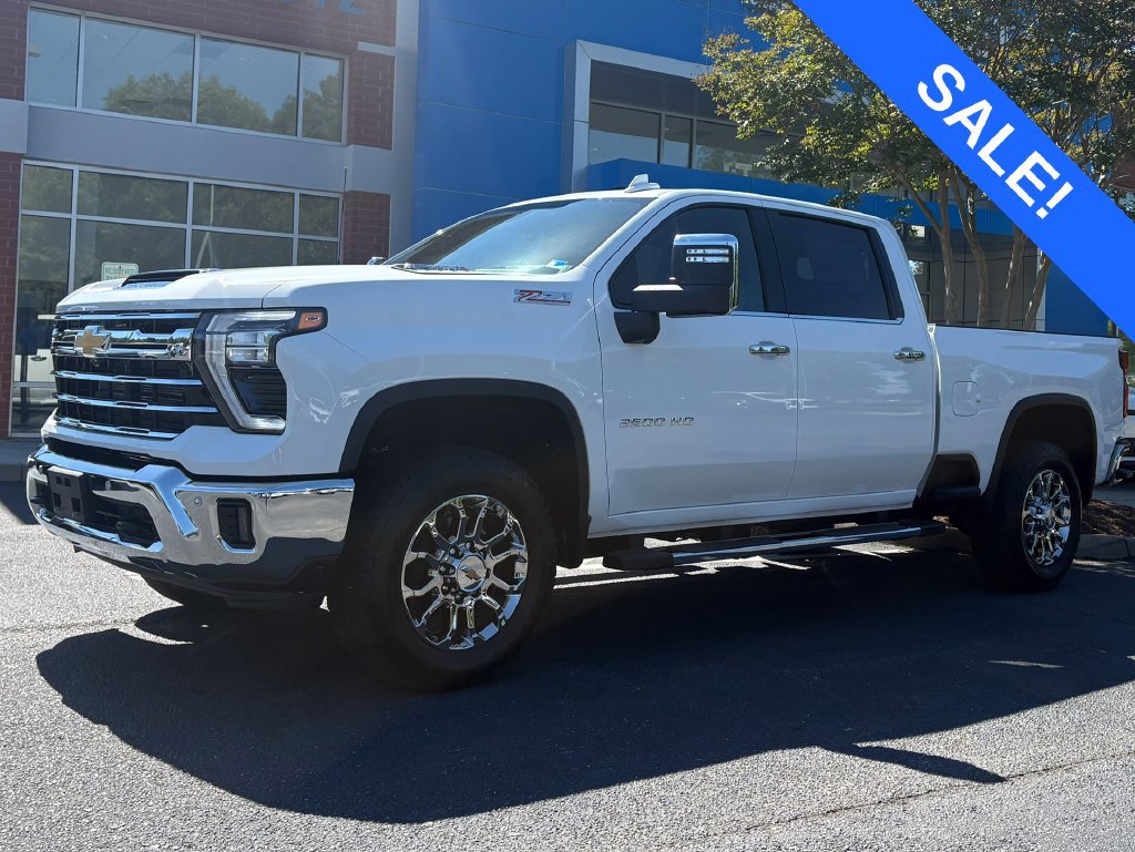 New 2026 Chevrolet Silverado 2500 LTZ w/ LTZ Premium Package AWD/4WD image 1
