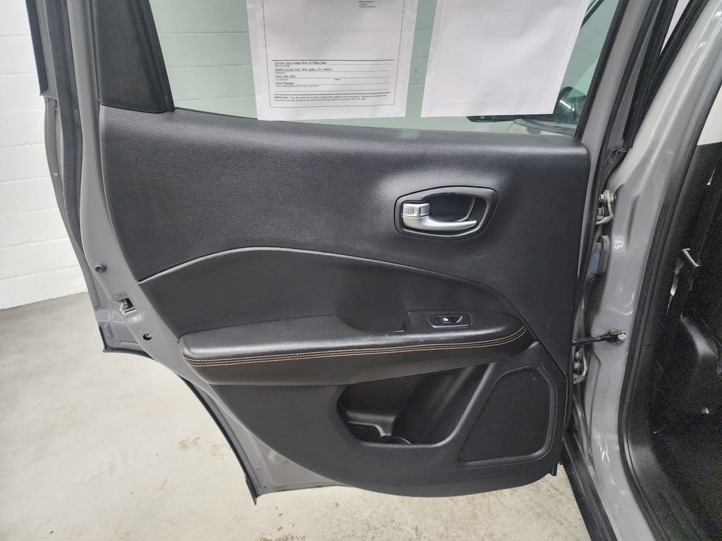 Used 2020 Jeep Compass Limited AWD/4WD image 22