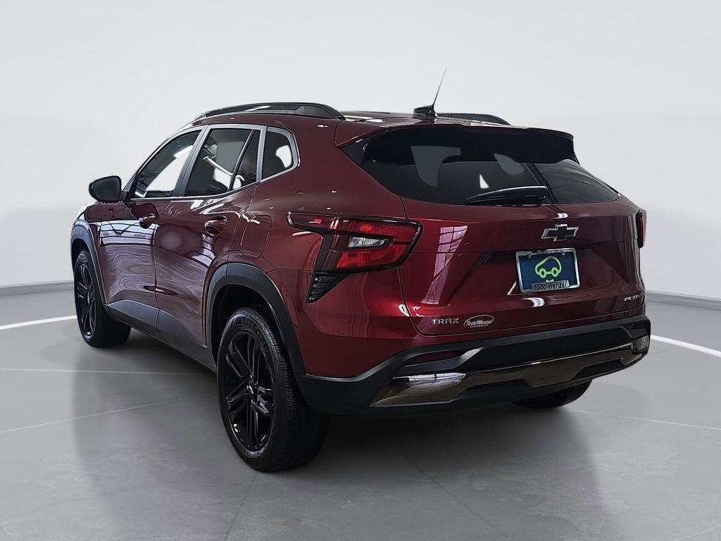 Used 2024 Chevrolet Trax ACTIV w/ Sunroof Package image 6