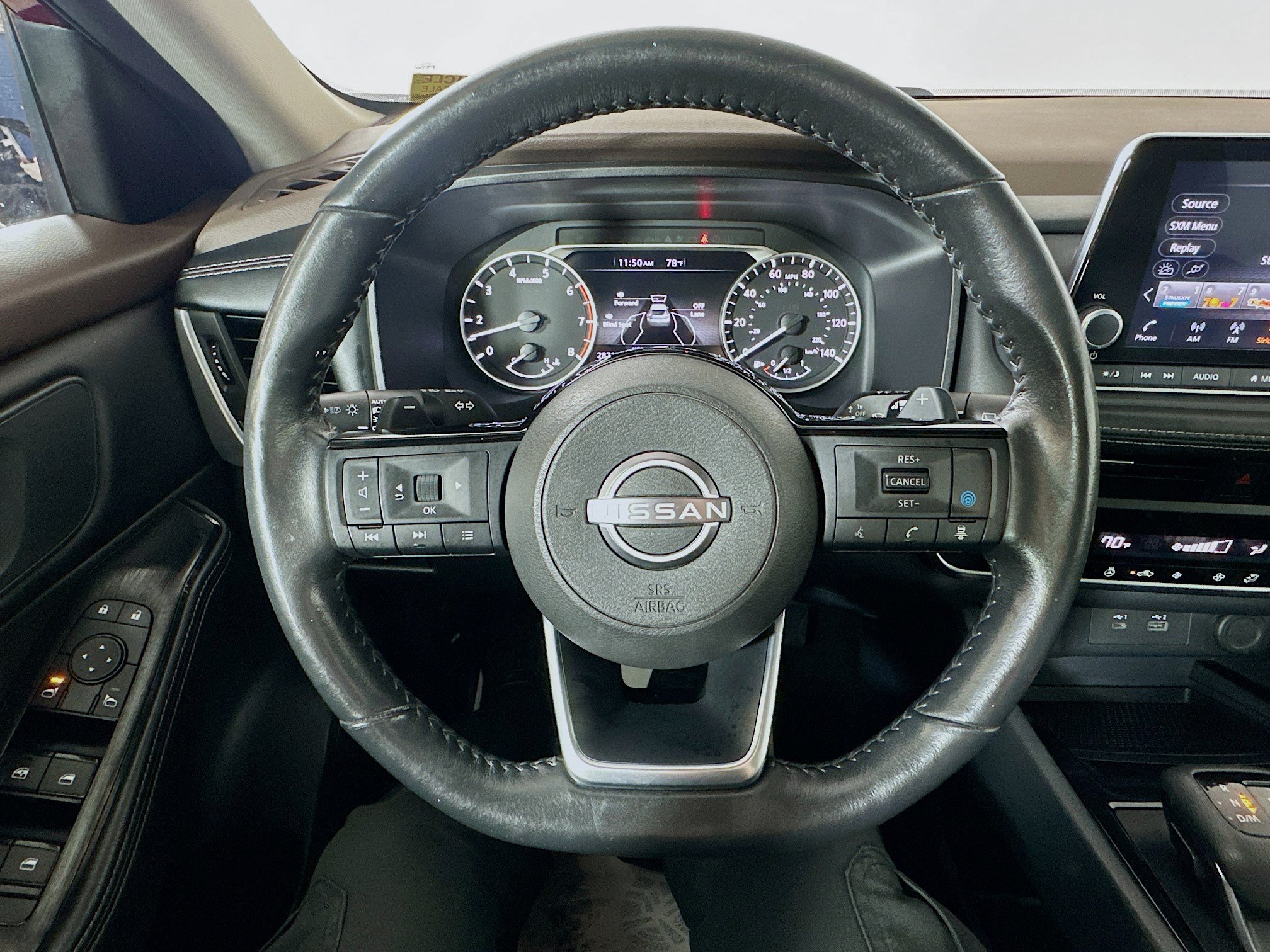 Used 2023 Nissan Rogue SV w/ SV Premium B Package AWD/4WD image 11