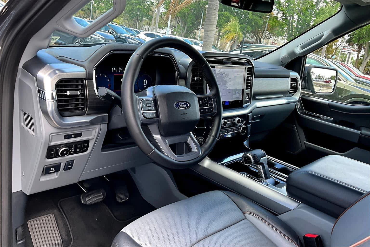 Used 2025 Ford F150 Lariat AWD/4WD image 30