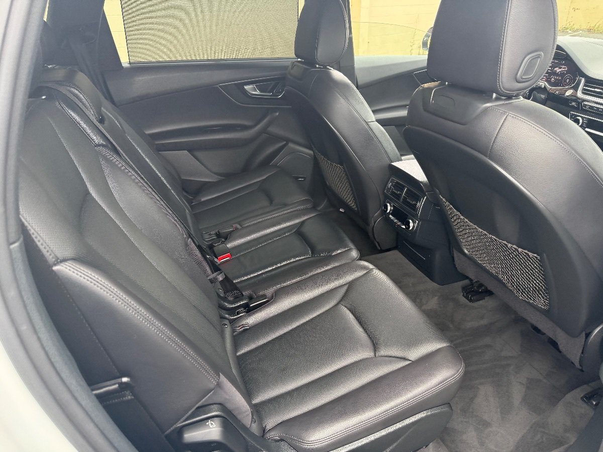 Used 2017 Audi Q7 3.0T Prestige AWD/4WD image 21