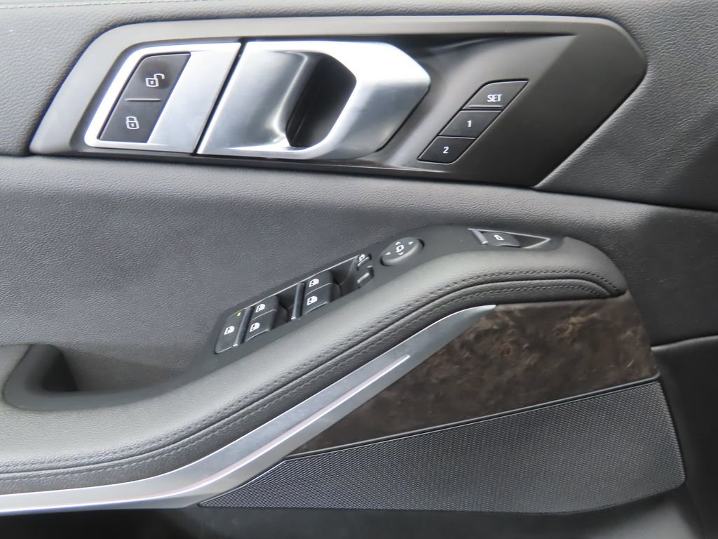Used 2022 BMW X5 xDrive40i w/ Parking Assistance Package image 24