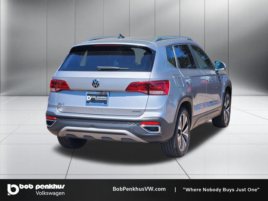 Used 2023 Volkswagen Taos SE w/ Panoramic Sunroof Package AWD/4WD image 25