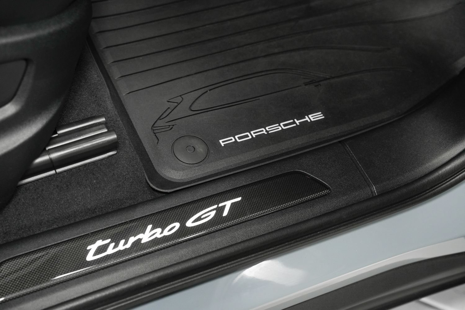 Used 2025 Porsche Cayenne Turbo GT AWD/4WD image 35
