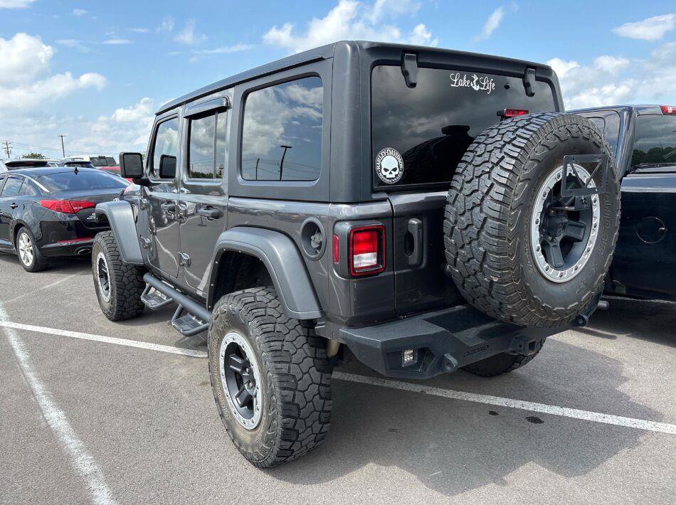 Used 2022 Jeep Wrangler Unlimited Sport AWD/4WD image 3