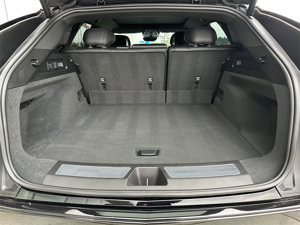 Used 2025 Cadillac Lyriq Sport image 14