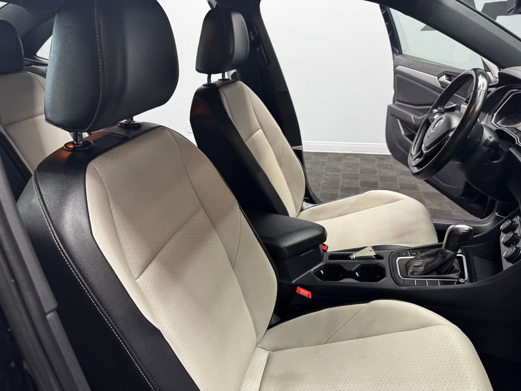 Used 2019 Volkswagen Jetta R-Line w/ R-Line Cold Weather Package FWD image 53