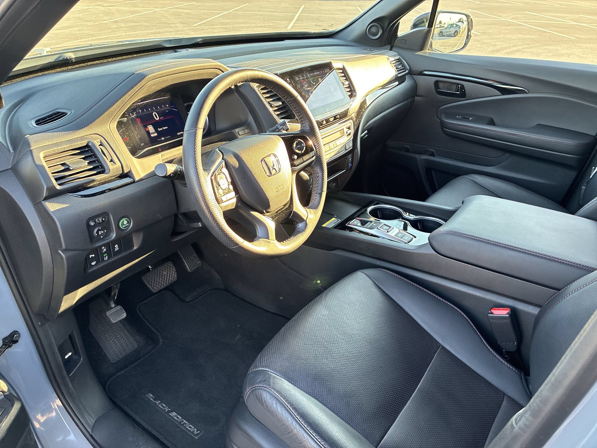 Certified 2024 Honda Passport Black Edition image 2