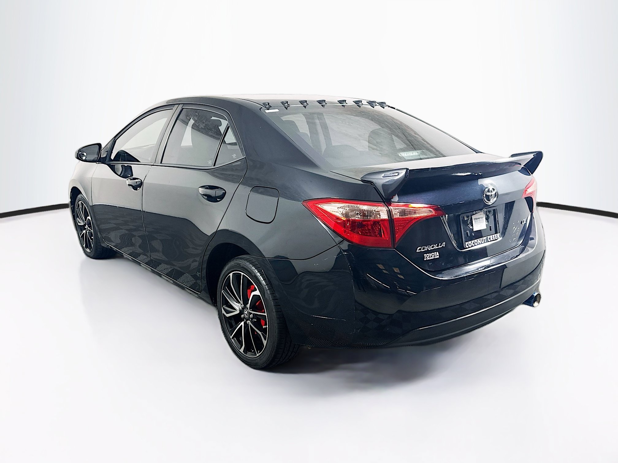 Used 2019 Toyota Corolla LE FWD image 5