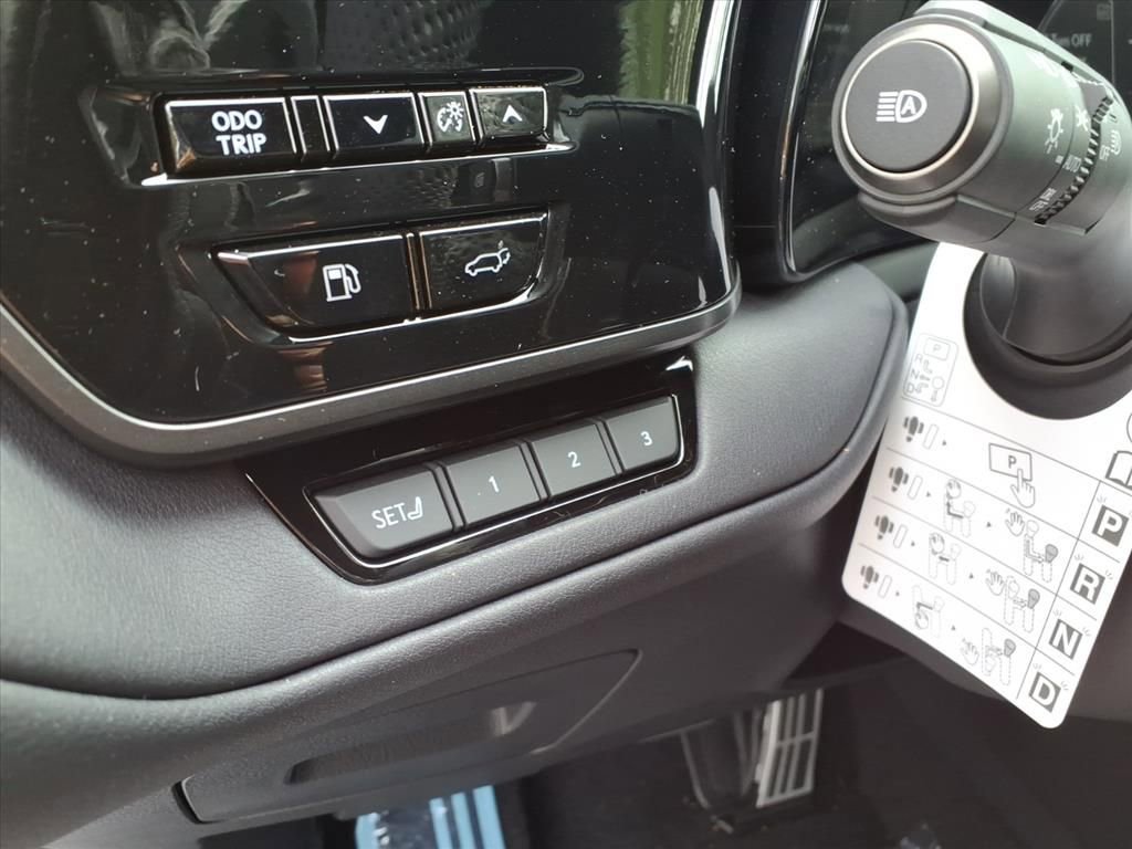 New 2026 Lexus TX 500h AWD image 11