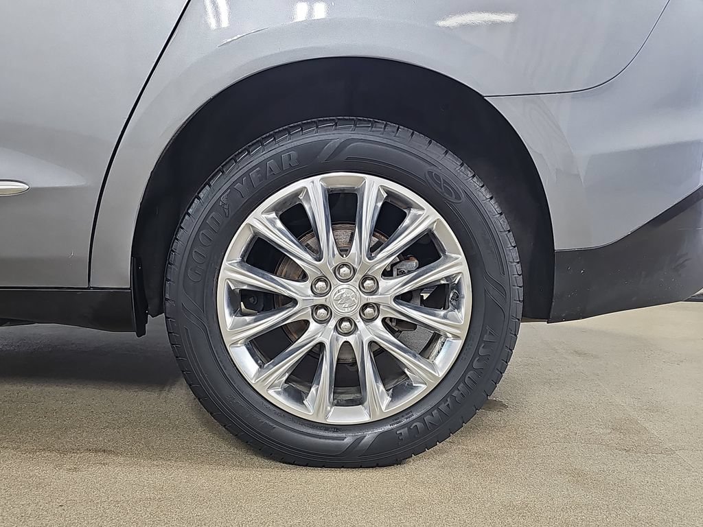 Used 2020 Buick Enclave Premium w/ Sun and Sites Package AWD/4WD image 40