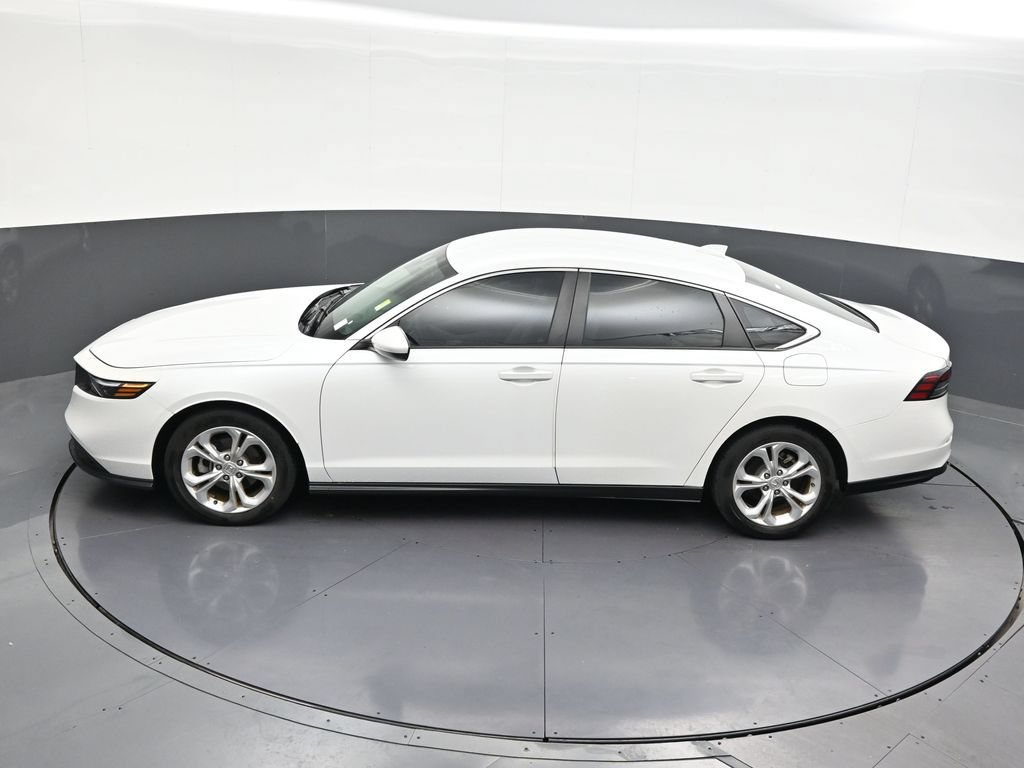 Used 2023 Honda Accord LX image 16