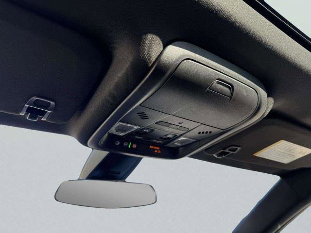 Used 2024 Cadillac XT6 Luxury w/ LPO, Floor Liner Package FWD image 34