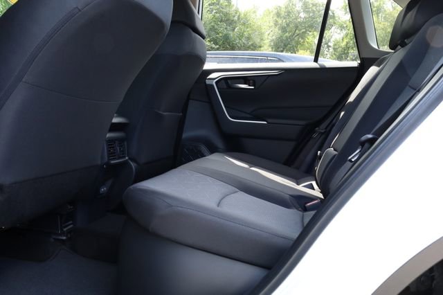 Used 2025 Toyota RAV4 XLE image 9