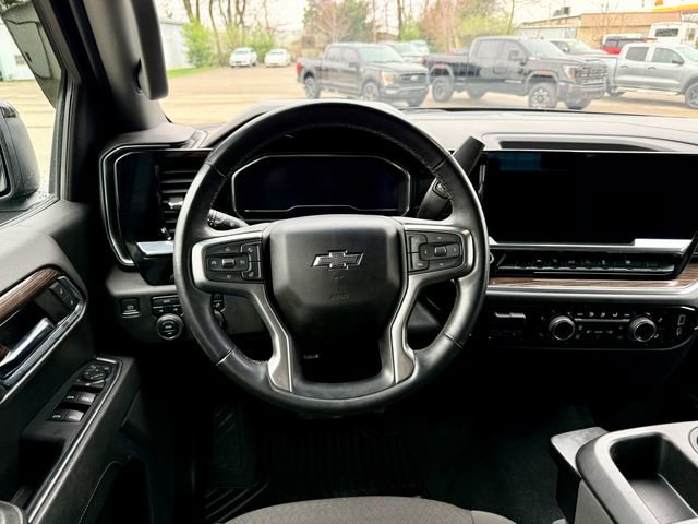 Used 2024 Chevrolet Silverado 1500 RST image 16