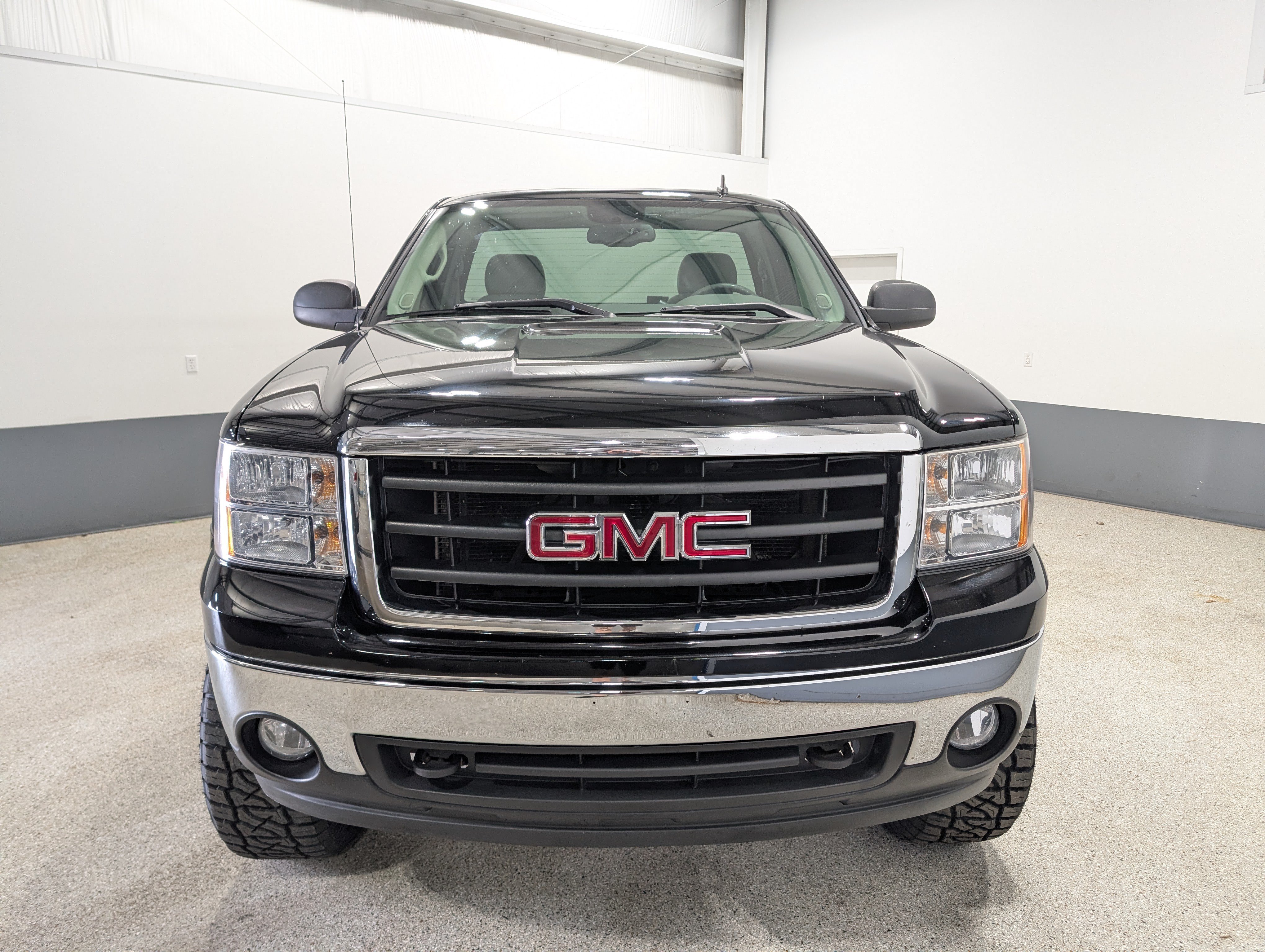 Used 2007 GMC Sierra 1500 SLE w/ SLE/SLT Trailering Package AWD/4WD image 8