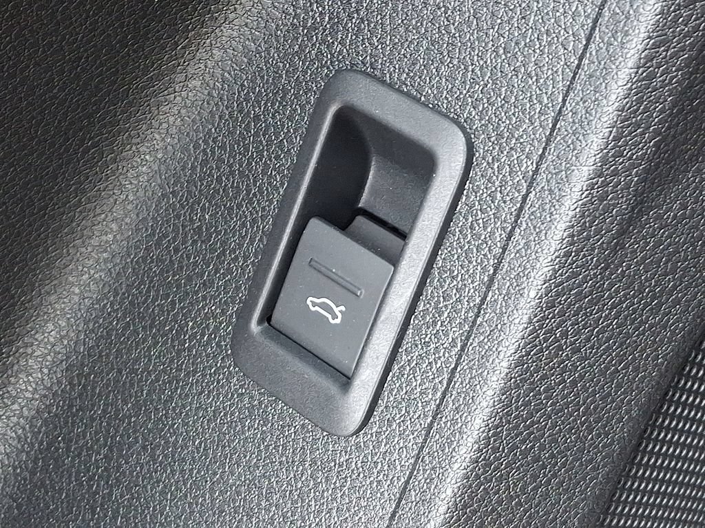 Certified 2025 Audi Q3 2.0T Premium AWD/4WD image 27