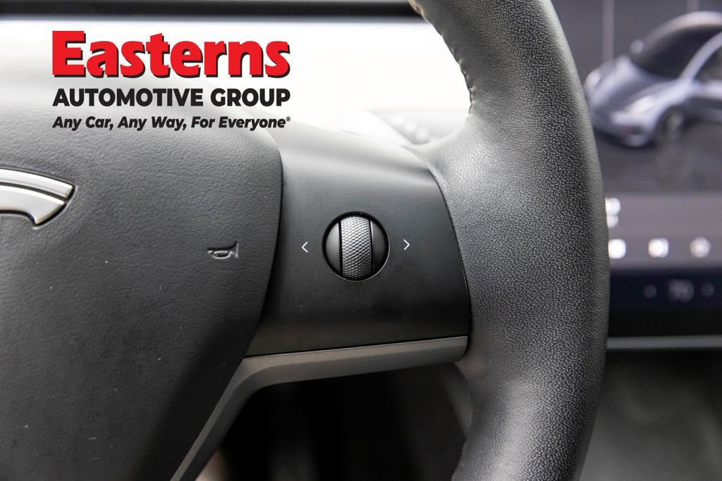 Used 2023 Tesla Model 3 Standard Range image 16