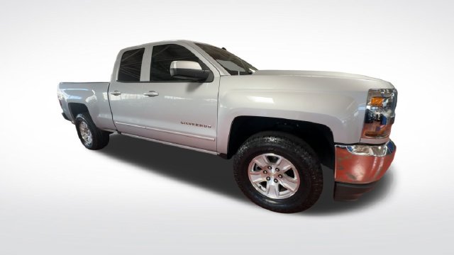 Used 2018 Chevrolet Silverado 1500 LT RWD image 2