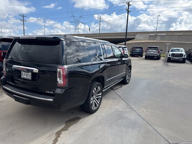 Used 2018 GMC Yukon XL Denali w/ Denali Ultimate Package RWD image 4