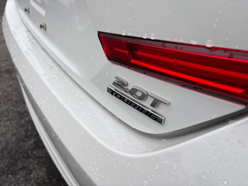Used 2019 Honda Accord Touring image 9