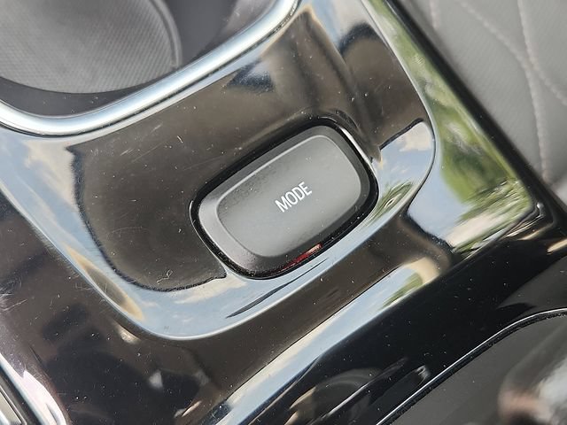 Used 2023 Buick Envision Avenir AWD/4WD image 19