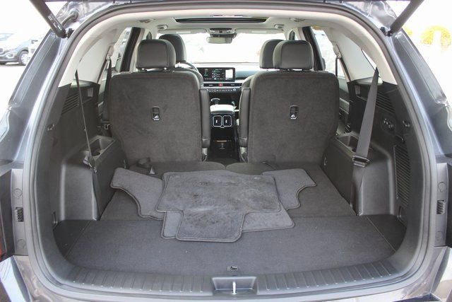 Used 2025 Kia Sorento SX image 27