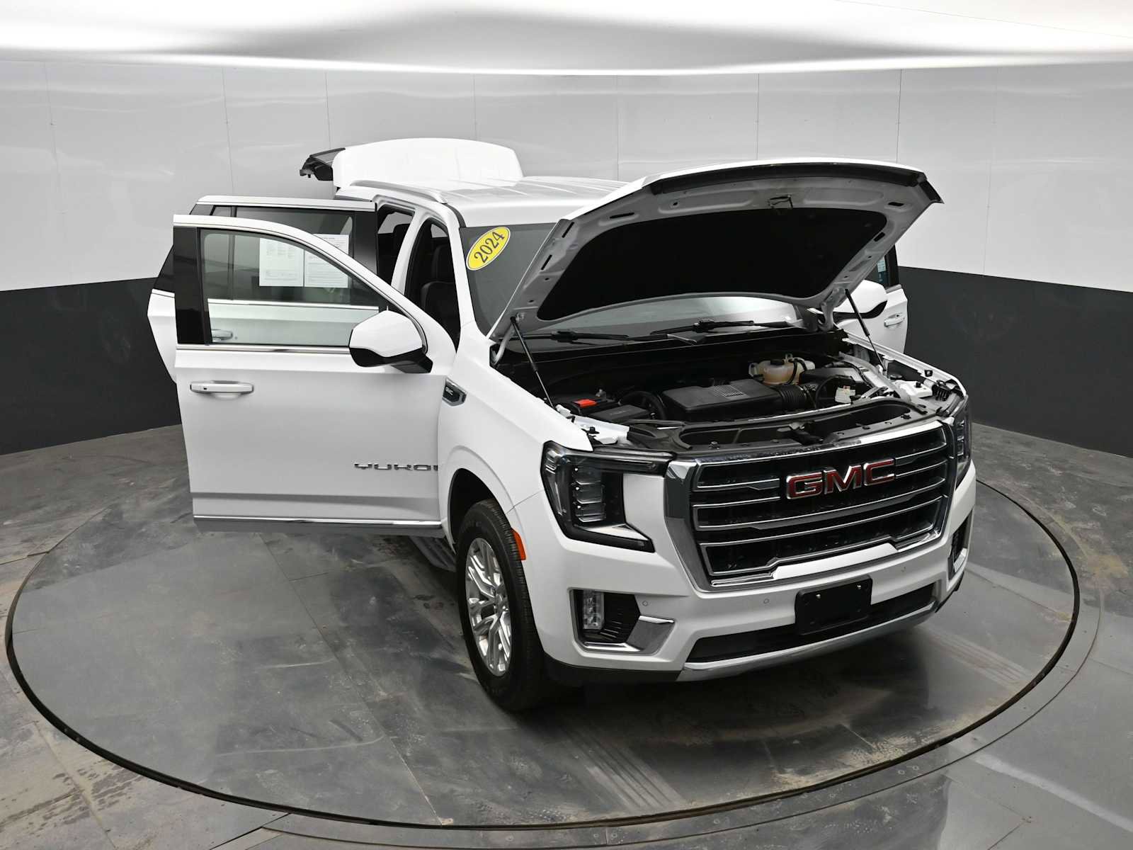 Used 2024 GMC Yukon SLT image 37