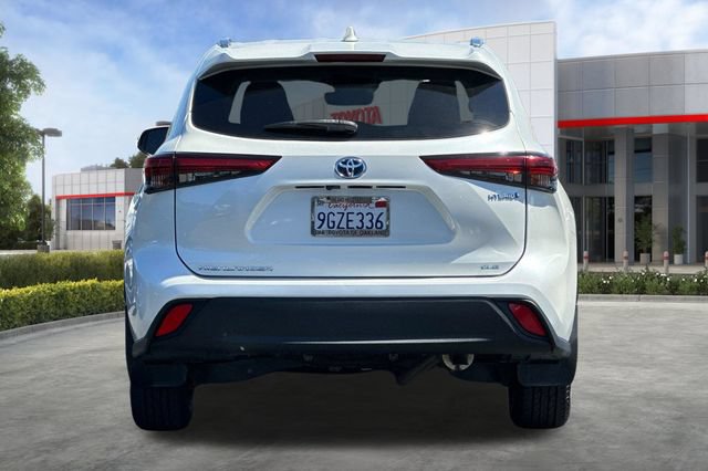 Used 2020 Toyota Highlander XLE AWD/4WD image 6