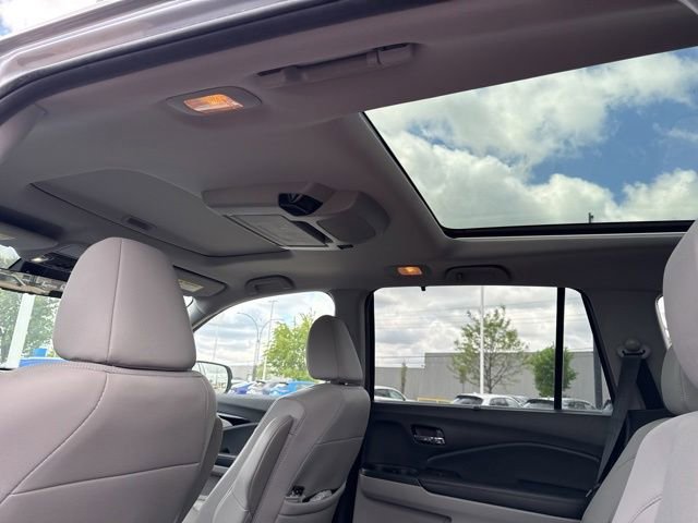 Used 2019 Honda Pilot Elite image 20