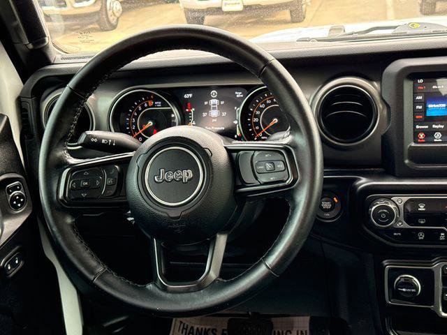 Certified 2021 Jeep Gladiator Willys image 15