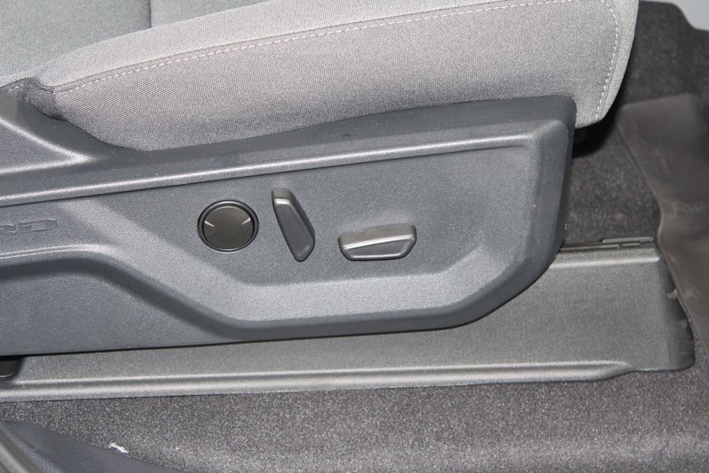 New 2025 Ford F150 XLT w/ Equipment Group 302A MID image 27