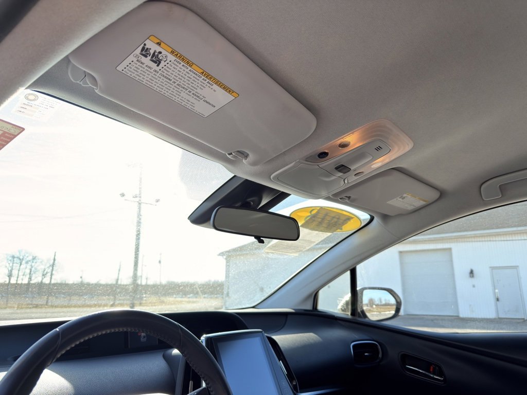 Used 2018 Toyota Prius Prime Premium image 29